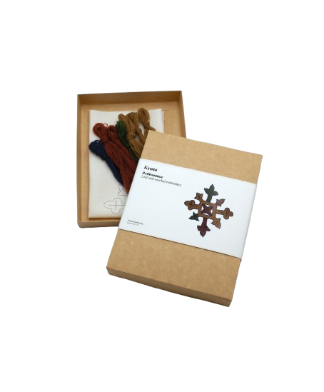 Útsaumur - Refilsaumur kross af Svalbarðsklæði - Image 3