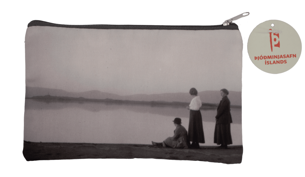 Snyrtibudda, ljósmynd Konur við ölfusá